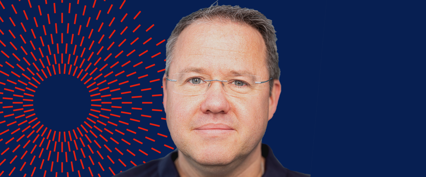 Keynote speaker and hacking expert Tobias Schroedel shows the future of hacking at Cybersec Europe